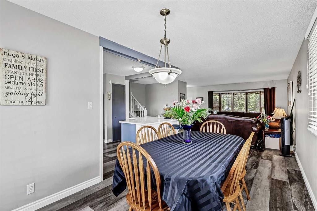 364 Silvergrove Place Nw, Calgary, AB
