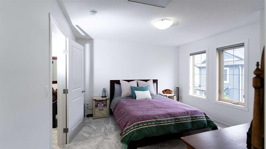 340 Legacy Point Se, Calgary, AB - Indoor Photo Showing Bedroom
