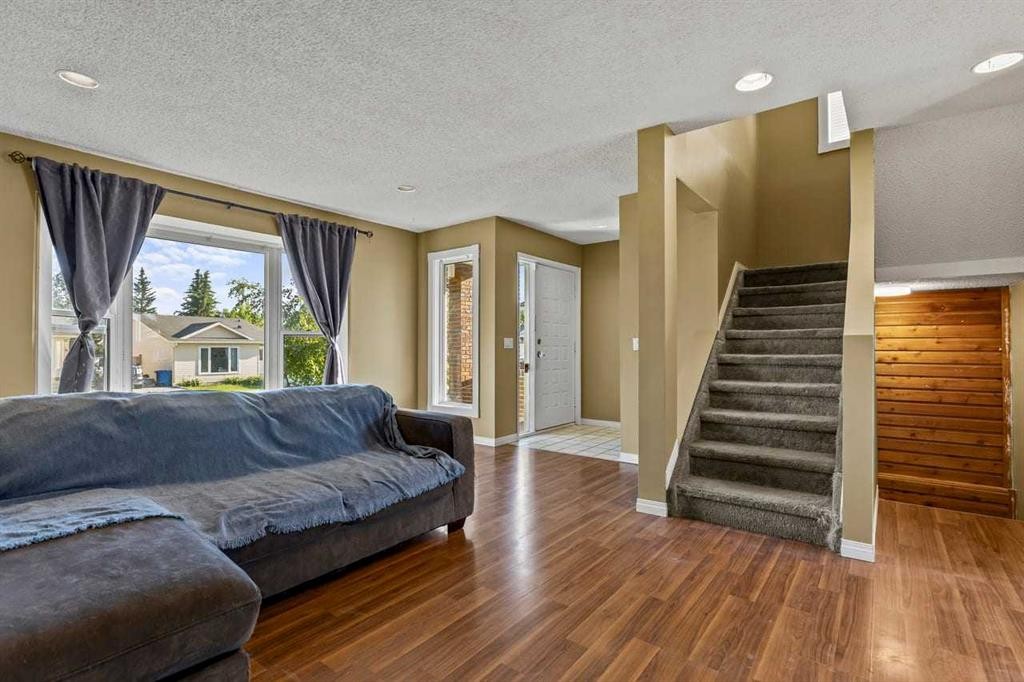 34 Elk Hill Se, Airdrie, AB