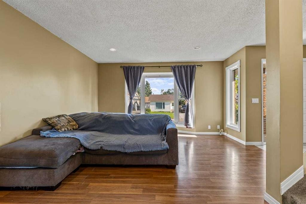 34 Elk Hill Se, Airdrie, AB
