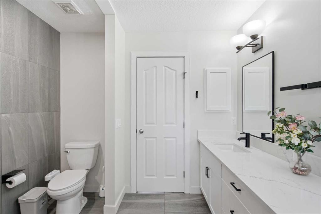 158 Silverado Bank Circle Sw, Calgary, AB