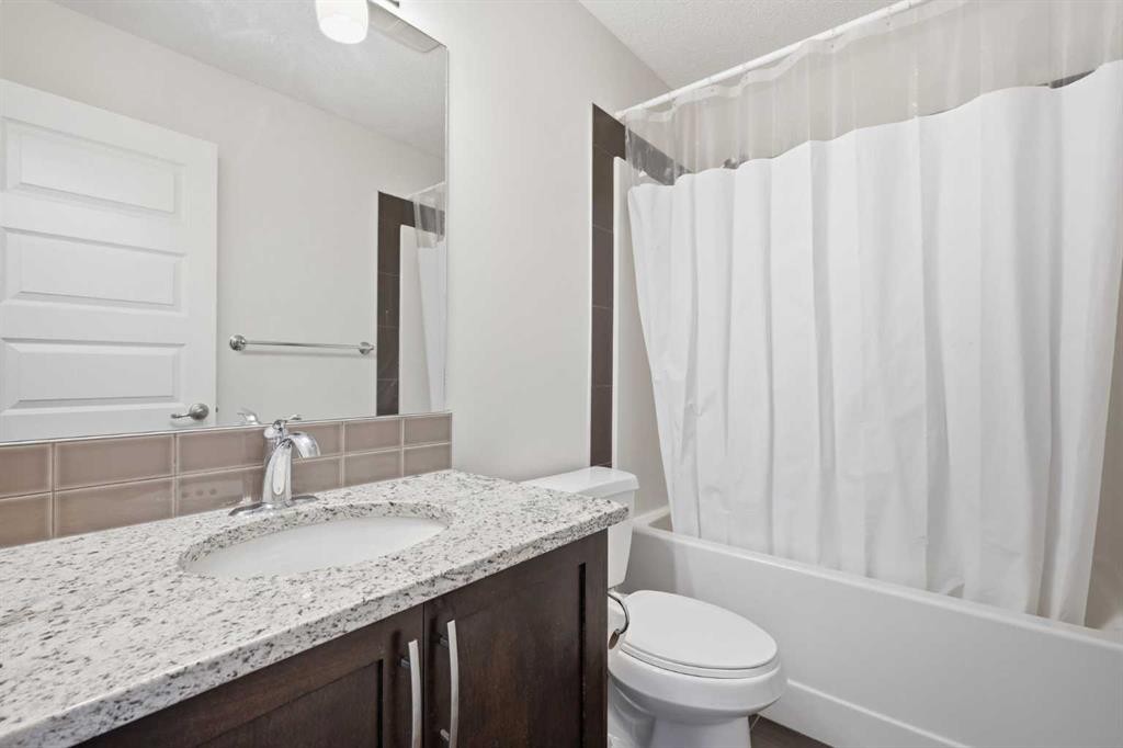 220 Covecreek Circle Ne, Calgary, AB