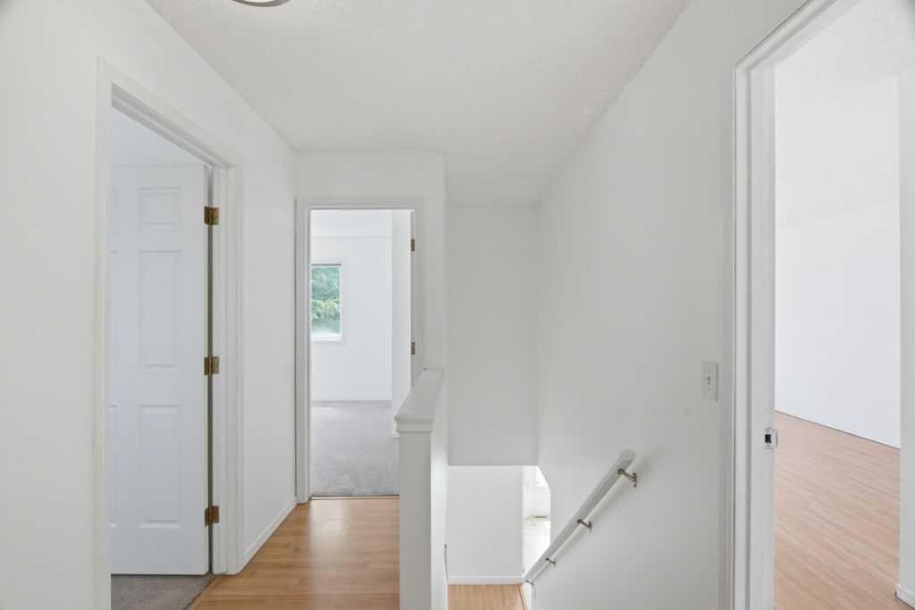 690 Coventry Drive Ne, Calgary, AB - Indoor Photo Showing Other Room