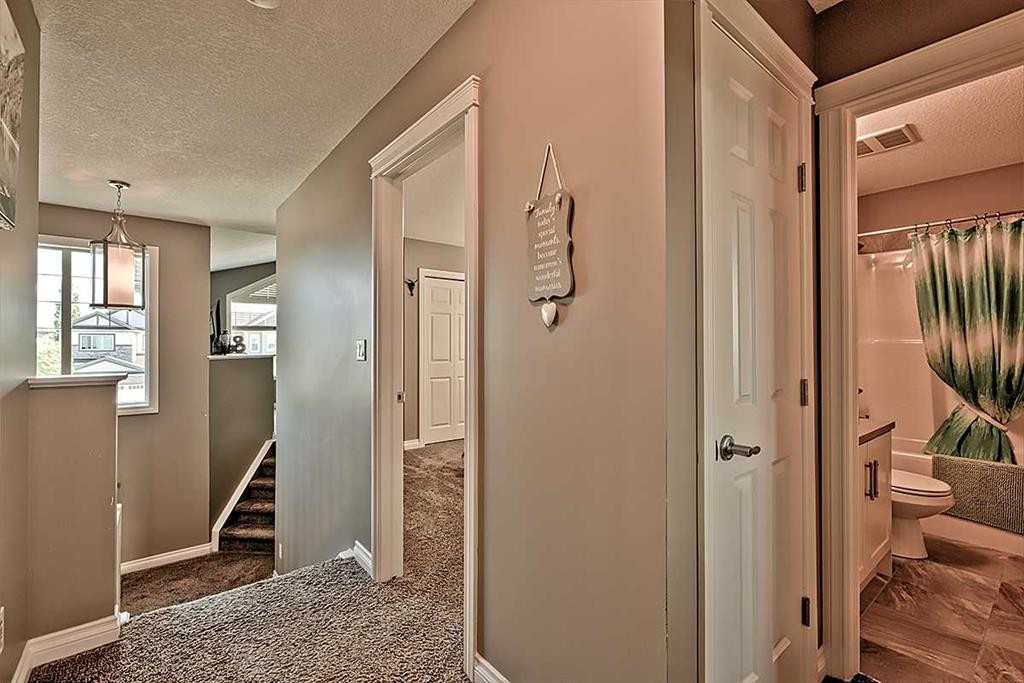 732 Hampton Hills Drive Ne, High River, AB - Indoor Photo Showing Other Room