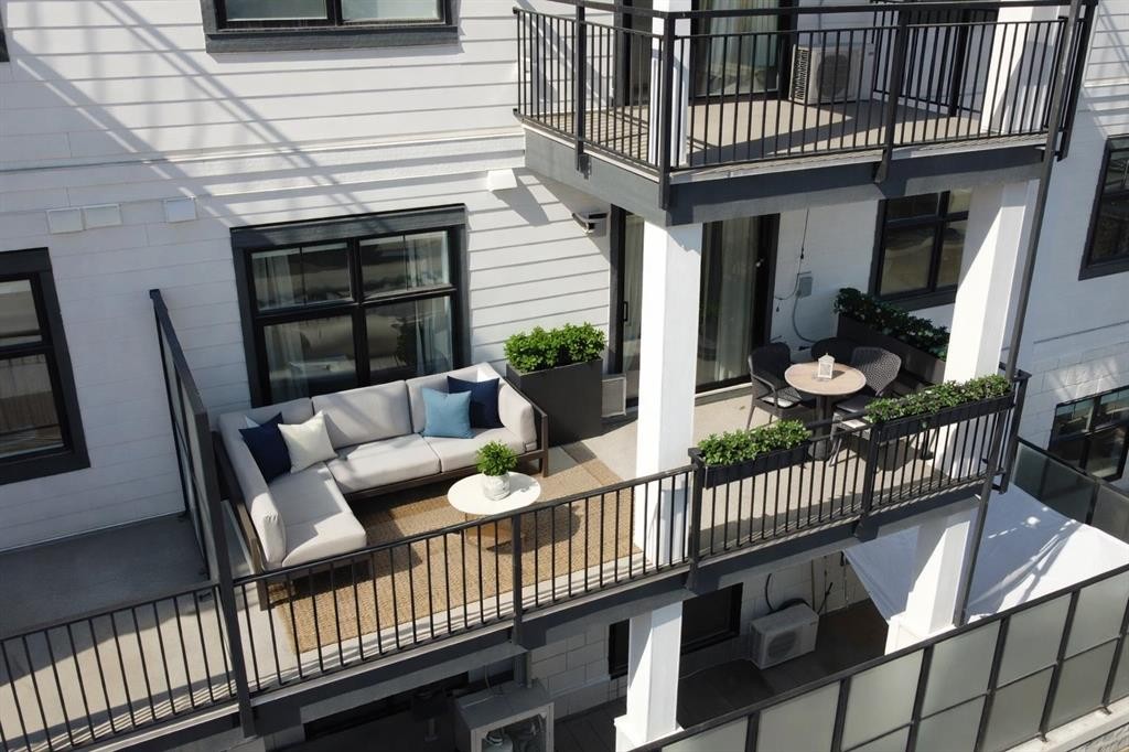 208-255 Les Jardins Park Se, Calgary, AB - Outdoor With Balcony With Exterior