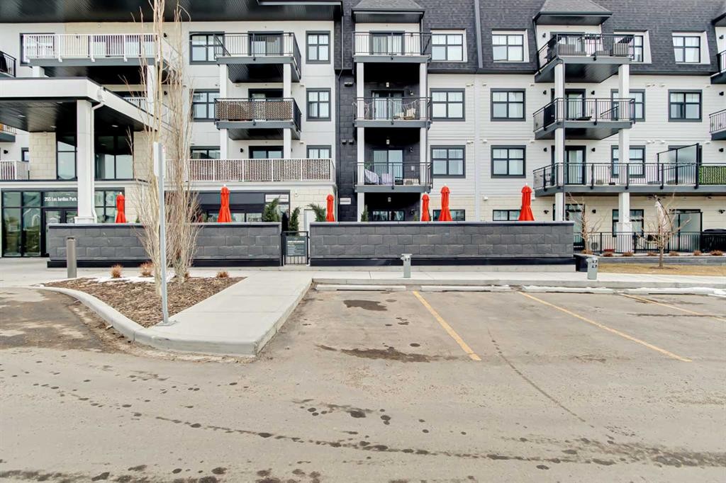 208-255 Les Jardins Park Se, Calgary, AB - Outdoor With Balcony With Facade