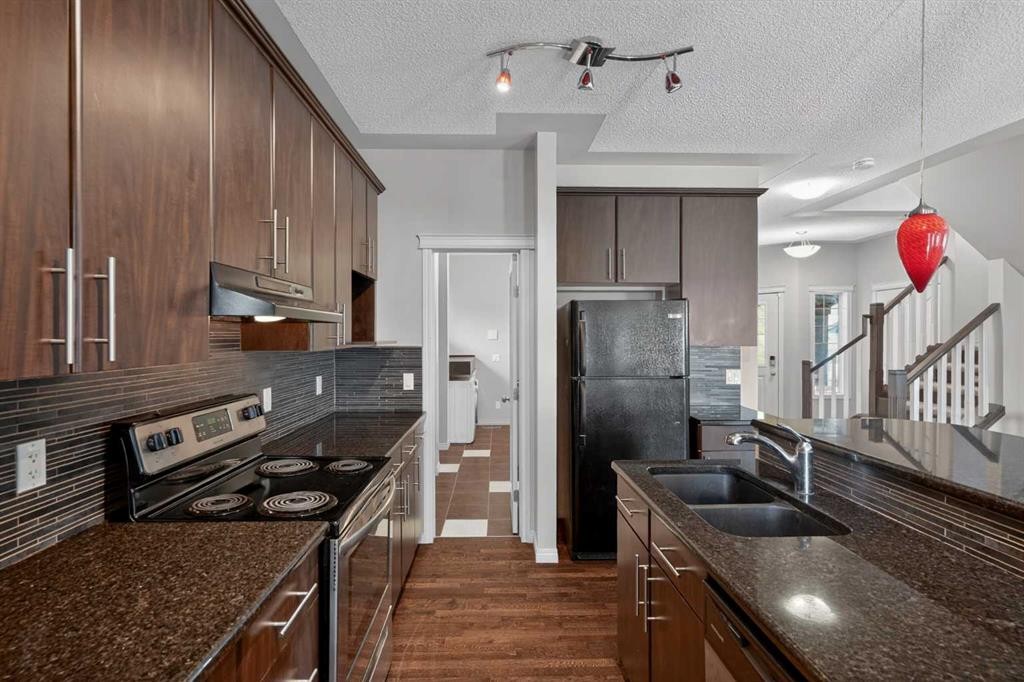 243 Silverado Plains Close Sw, Calgary, AB