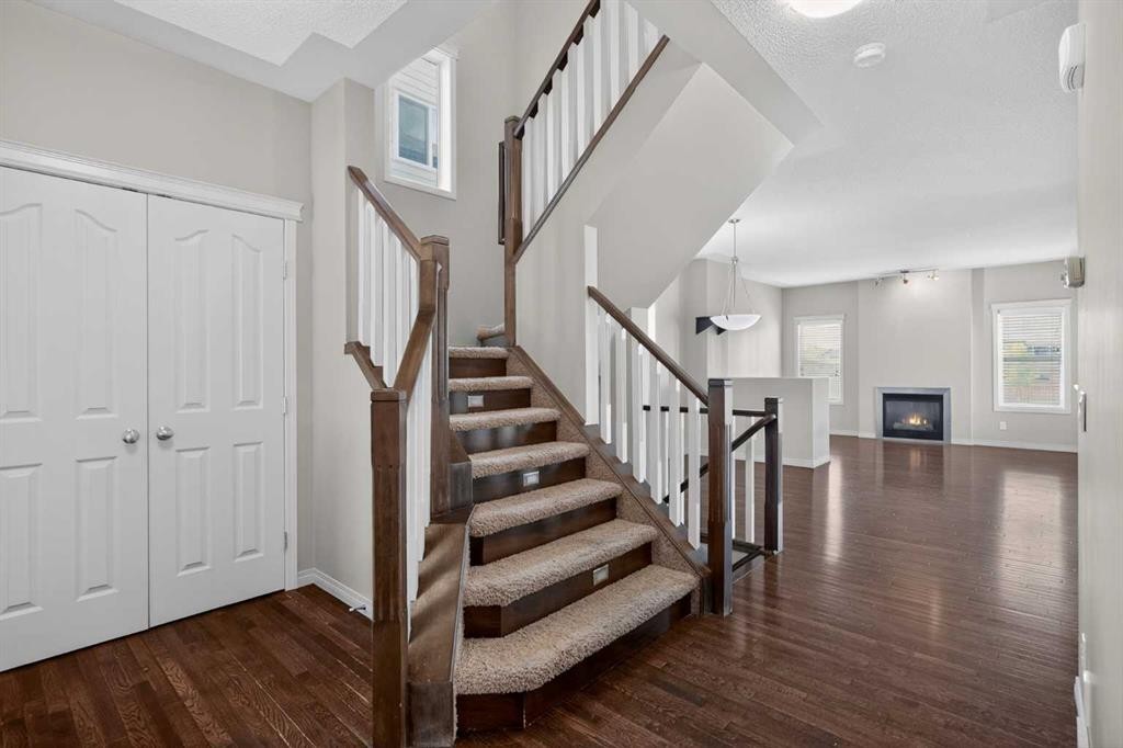 243 Silverado Plains Close Sw, Calgary, AB