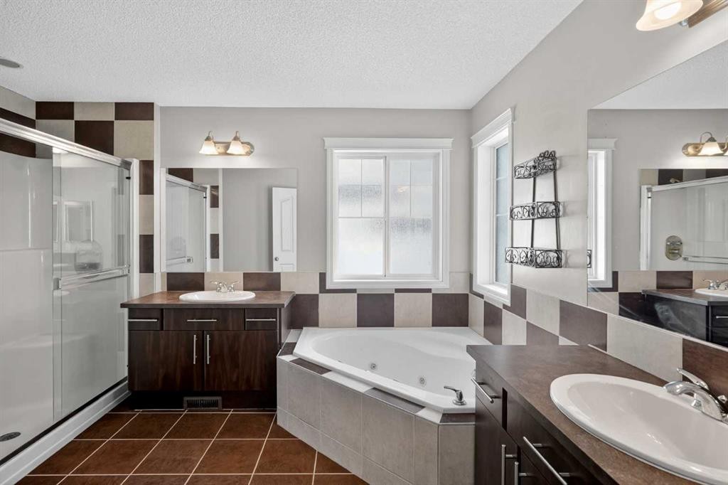 243 Silverado Plains Close Sw, Calgary, AB