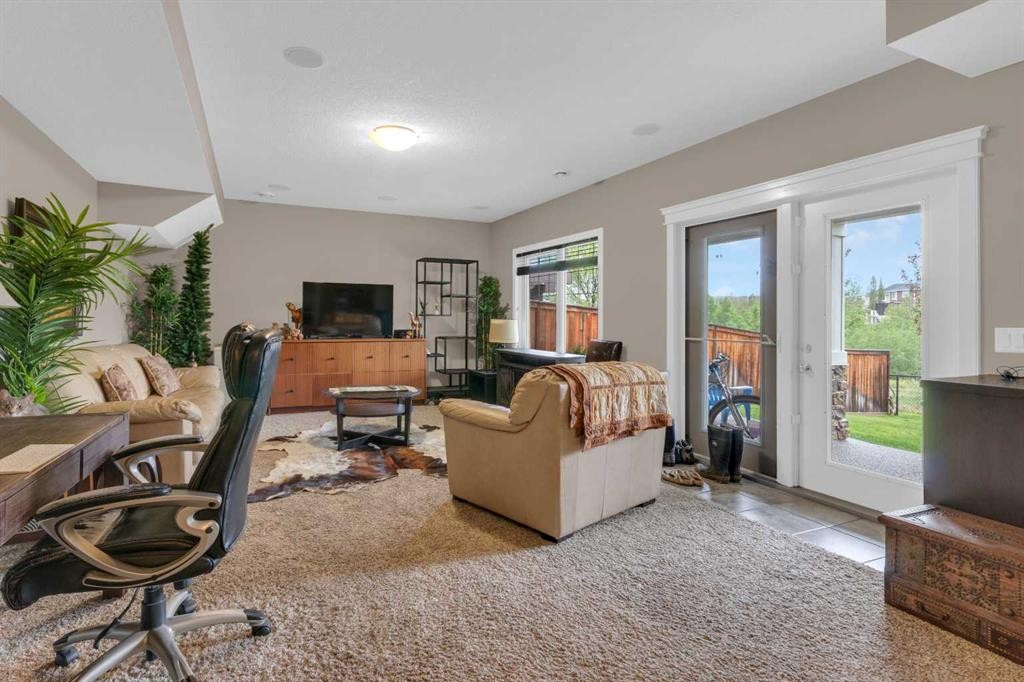 172 Ridge View Close, Cochrane, AB - Indoor