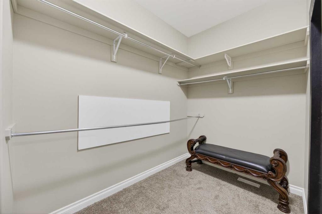17 Viceroy Crescent, Olds, AB