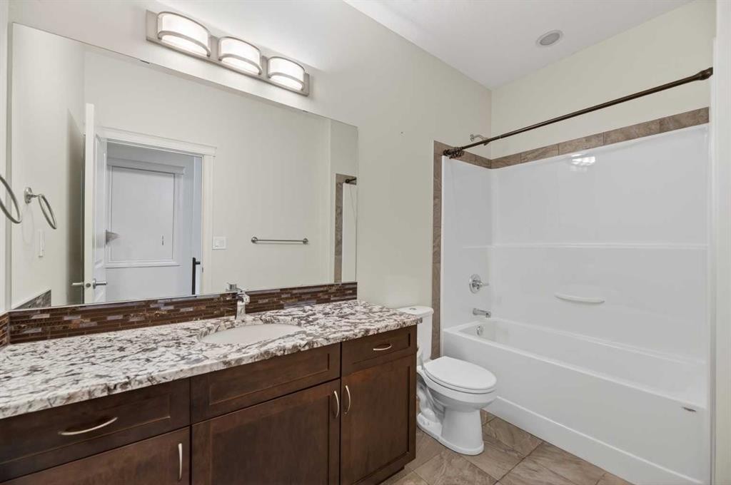 17 Viceroy Crescent, Olds, AB