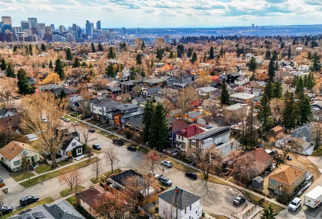 1607 2 Street Nw, Calgary, AB - Outdoor With View