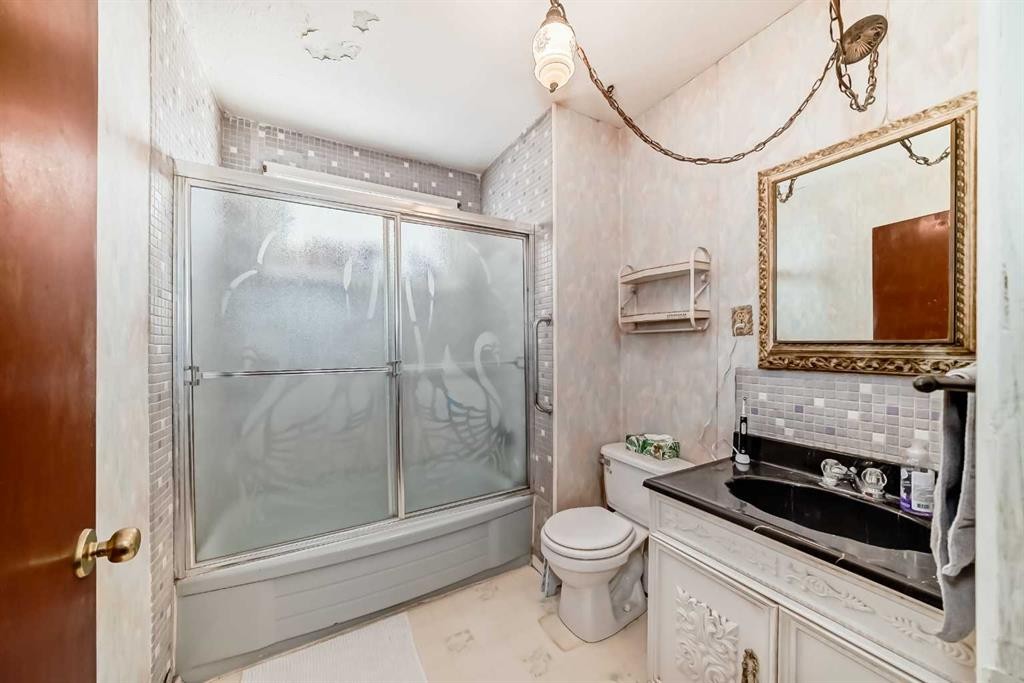 4407 Bowness Road Nw, Calgary, AB
