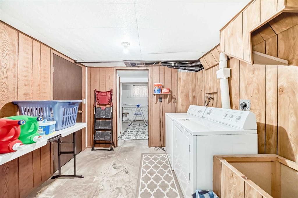 4407 Bowness Road Nw, Calgary, AB