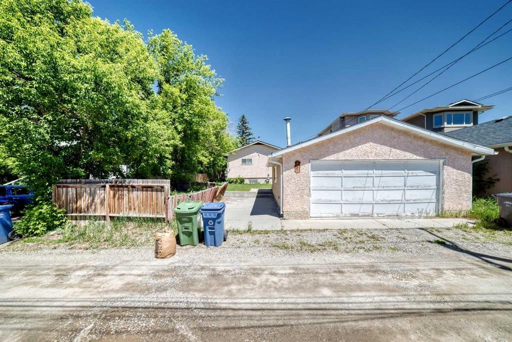 4407 Bowness Road Nw, Calgary, AB
