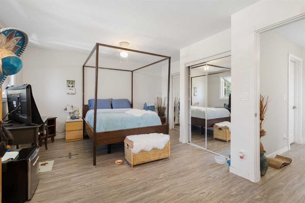 252 Templeview Way Ne, Calgary, AB - Indoor Photo Showing Bedroom