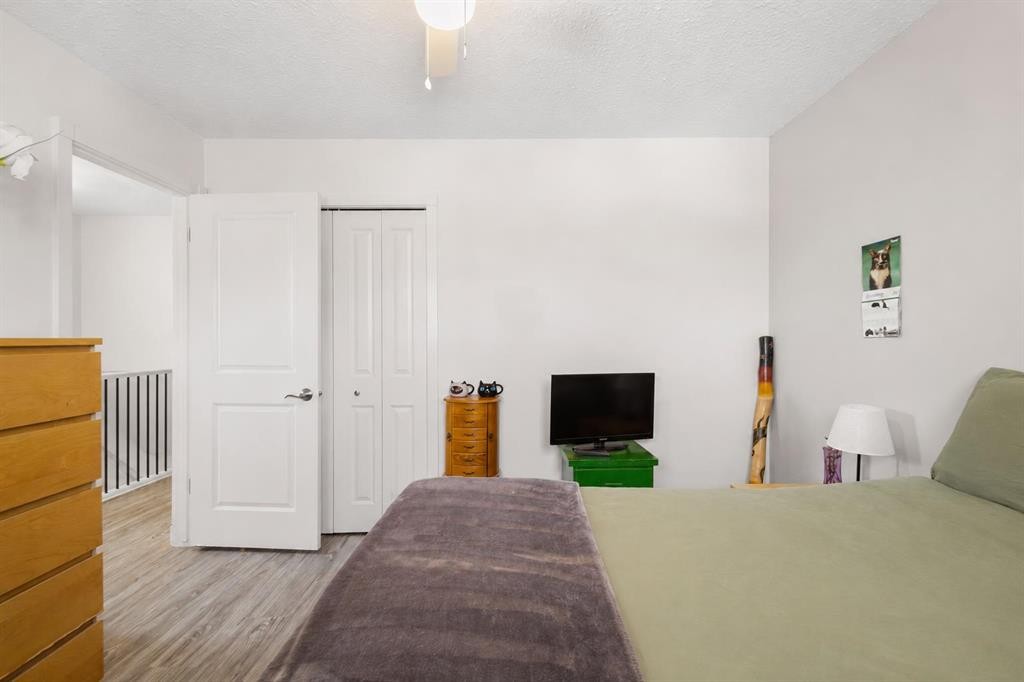 252 Templeview Way Ne, Calgary, AB - Indoor Photo Showing Bedroom