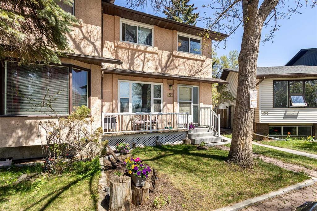 252 Templeview Way Ne, Calgary, AB - Outdoor