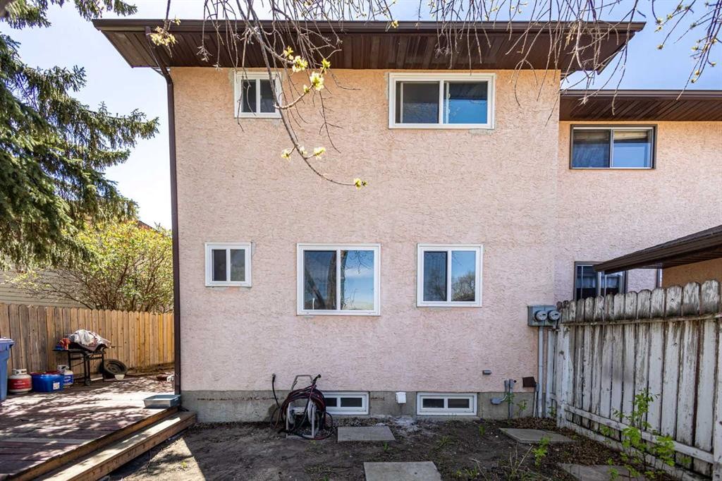 252 Templeview Way Ne, Calgary, AB - Outdoor With Exterior
