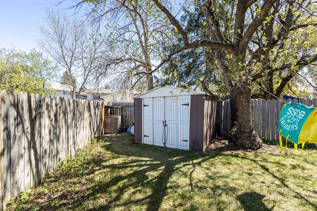 252 Templeview Way Ne, Calgary, AB - Outdoor