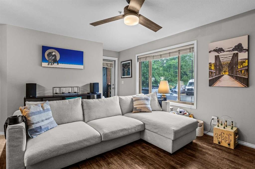 111-300 Palliser, Canmore, AB - Indoor Photo Showing Living Room