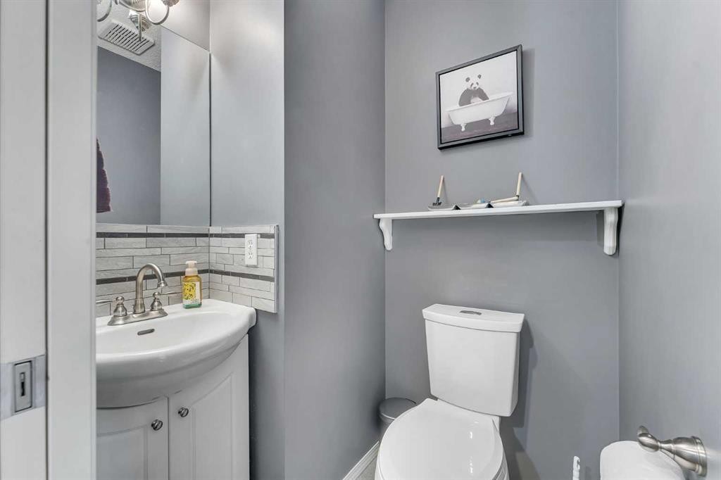 27-4 Stonegate Drive Nw, Airdrie, AB