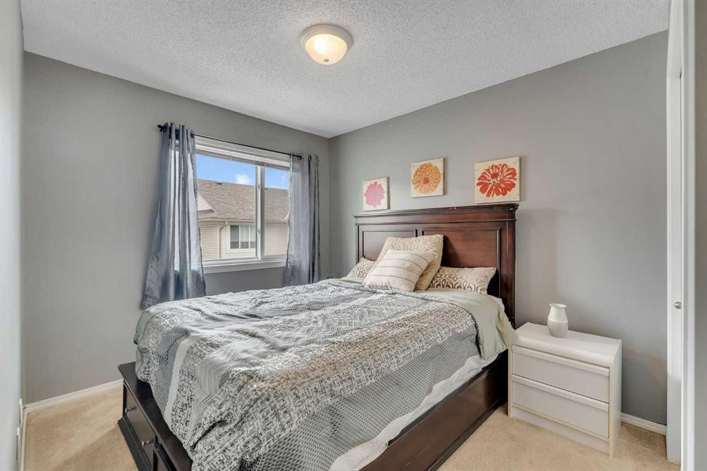 27-4 Stonegate Drive Nw, Airdrie, AB