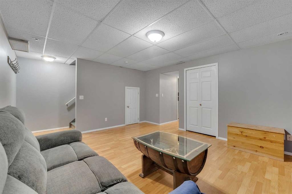 27-4 Stonegate Drive Nw, Airdrie, AB