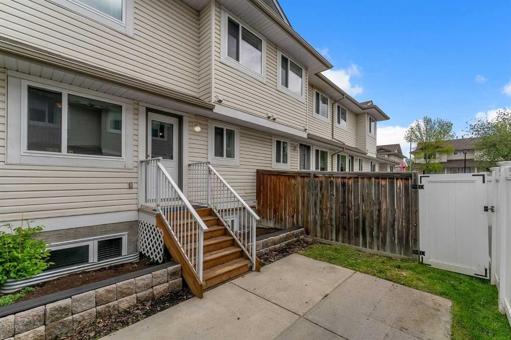 27-4 Stonegate Drive Nw, Airdrie, AB