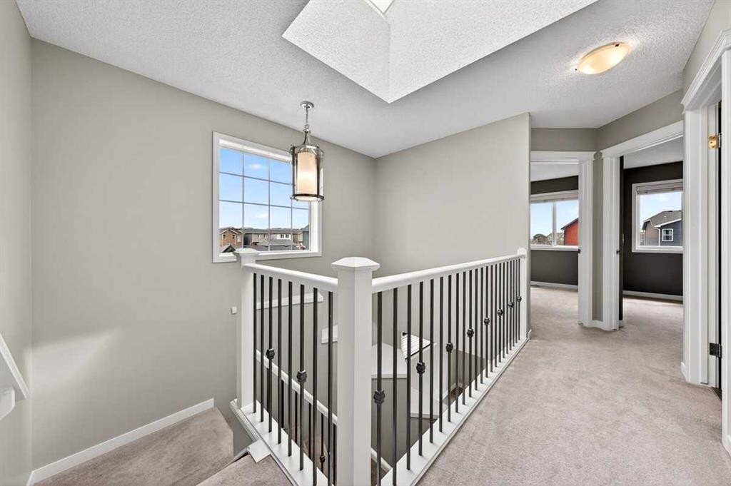 108 Auburn Crest Park Se, Calgary, AB - Indoor Photo Showing Other Room