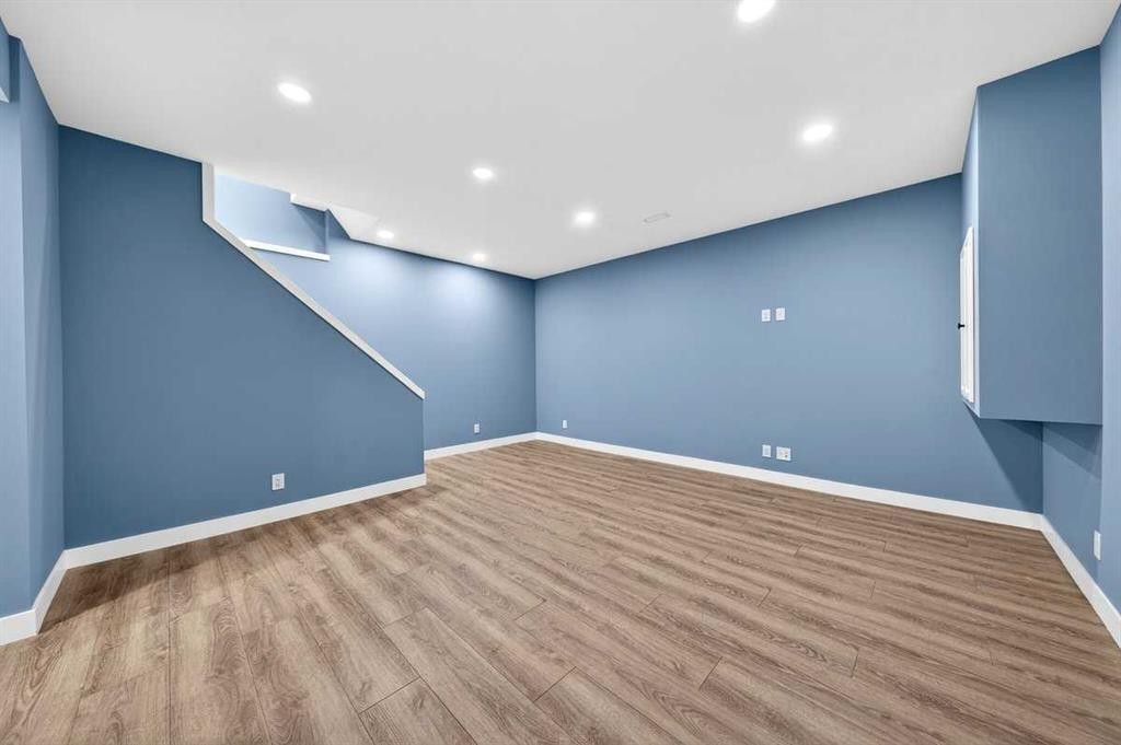 108 Auburn Crest Park Se, Calgary, AB - Indoor Photo Showing Other Room