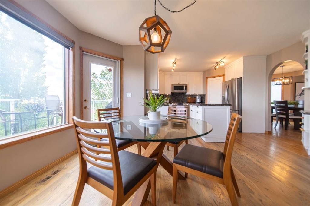 360 Hidden Ranch Circle Nw, Calgary, AB
