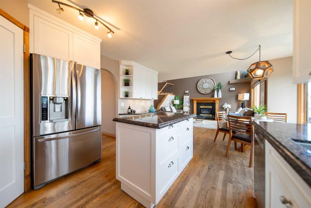 360 Hidden Ranch Circle Nw, Calgary, AB