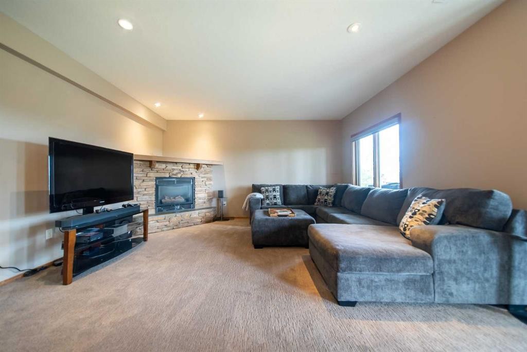 360 Hidden Ranch Circle Nw, Calgary, AB