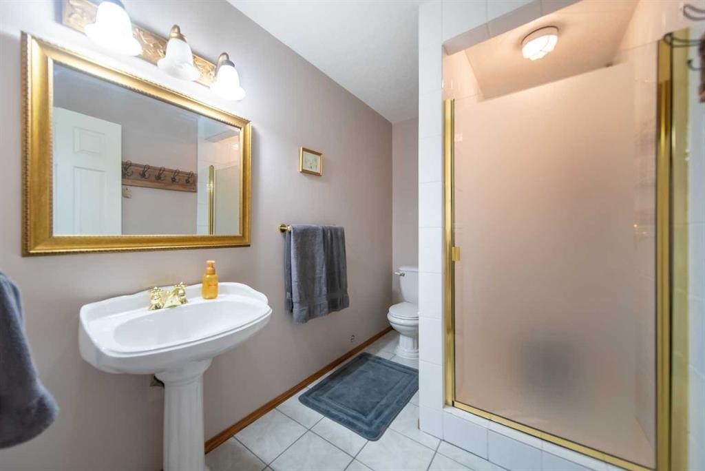 360 Hidden Ranch Circle Nw, Calgary, AB