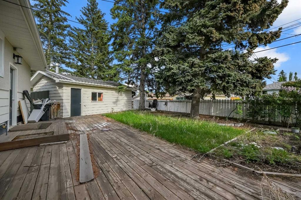 19 Haddock Road Sw, Calgary, AB