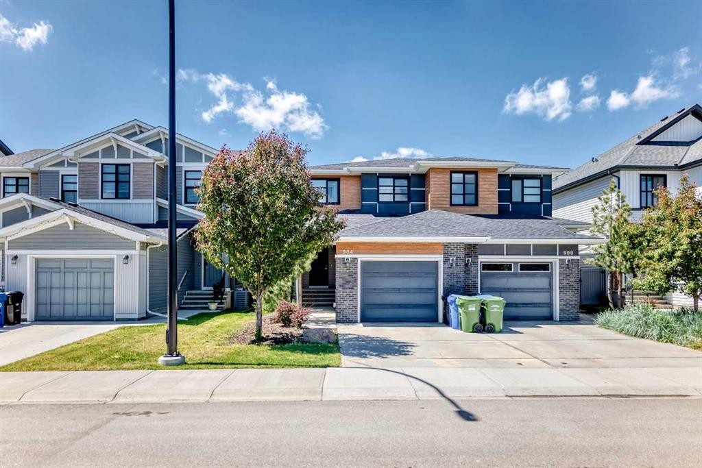 984 Seton Circle Se, Calgary, AB - Outdoor With Facade