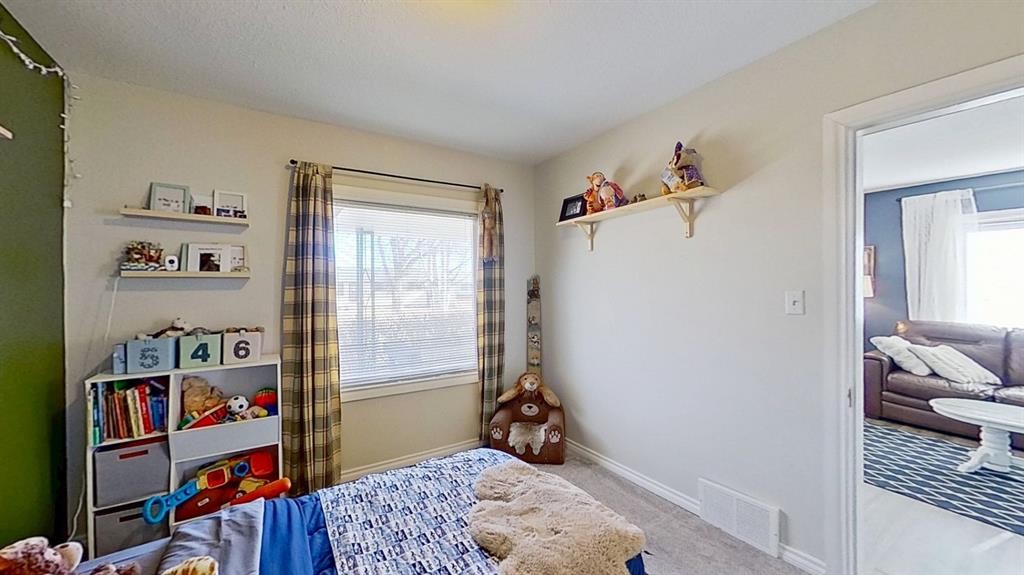 5501 51 Street, Olds, AB