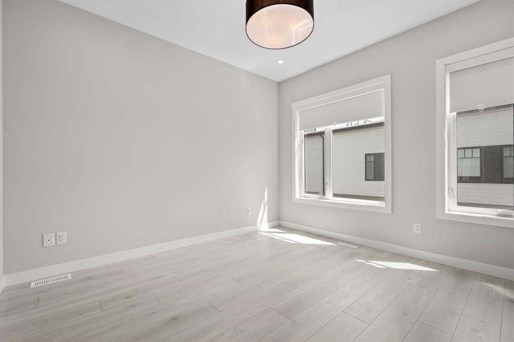 203-8155 8 Avenue Sw, Calgary, AB