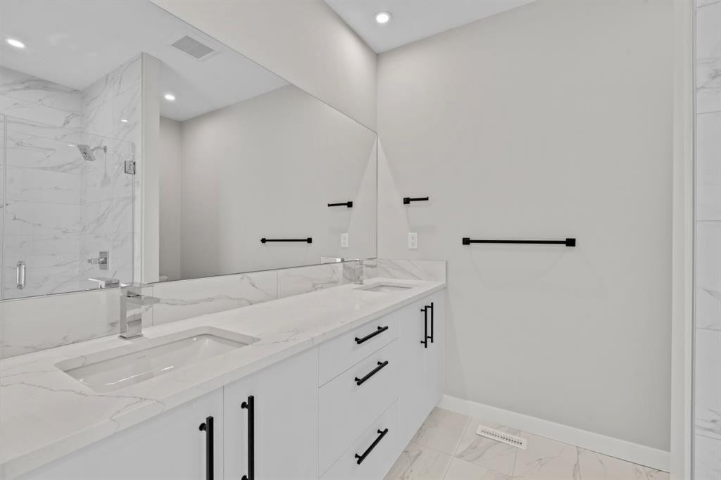 203-8155 8 Avenue Sw, Calgary, AB