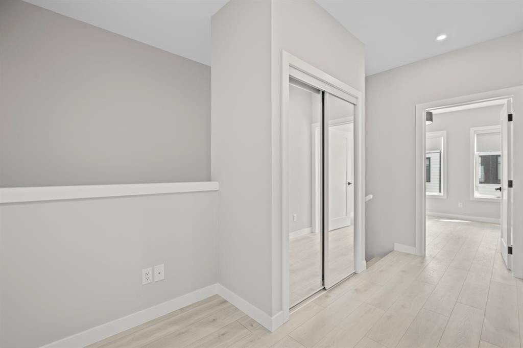 203-8155 8 Avenue Sw, Calgary, AB