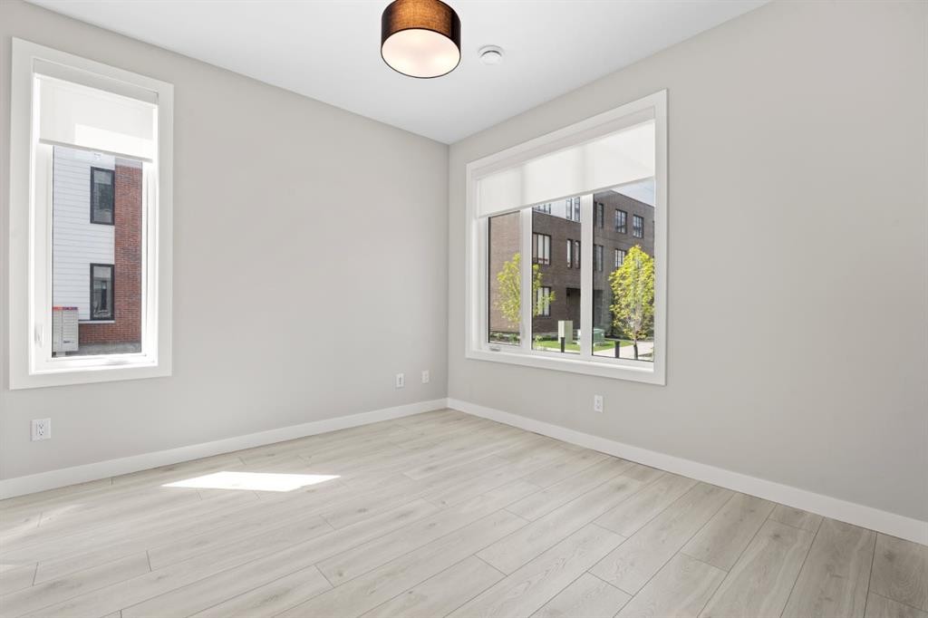 203-8155 8 Avenue Sw, Calgary, AB
