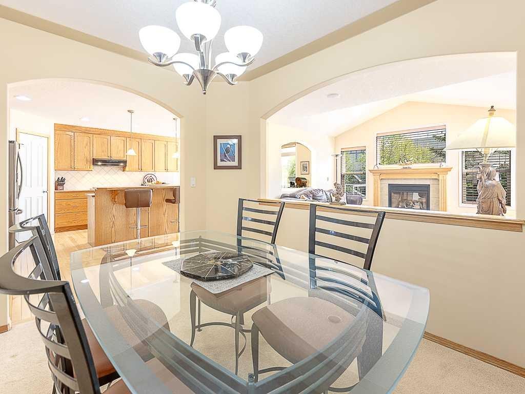 143 Cougarstone Square Sw, Calgary, AB