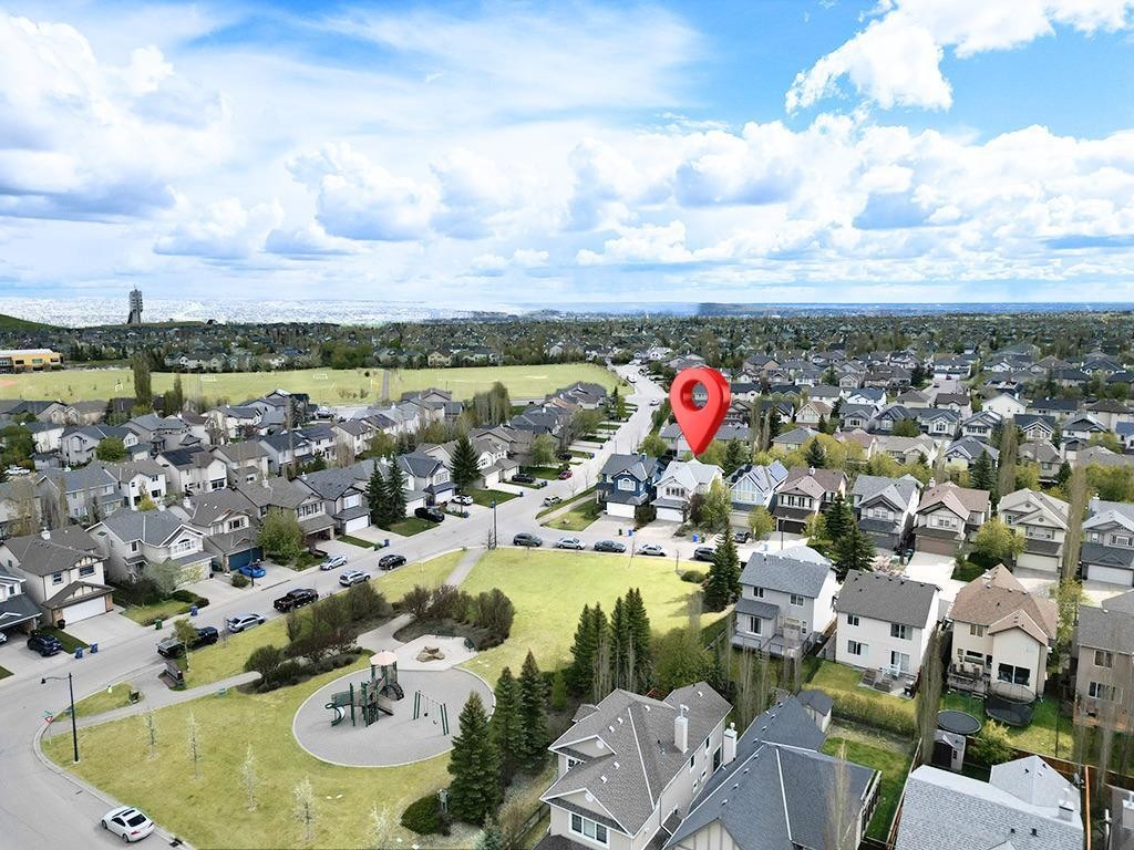 143 Cougarstone Square Sw, Calgary, AB