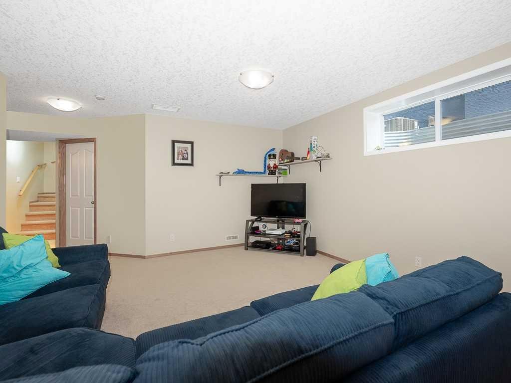 143 Cougarstone Square Sw, Calgary, AB