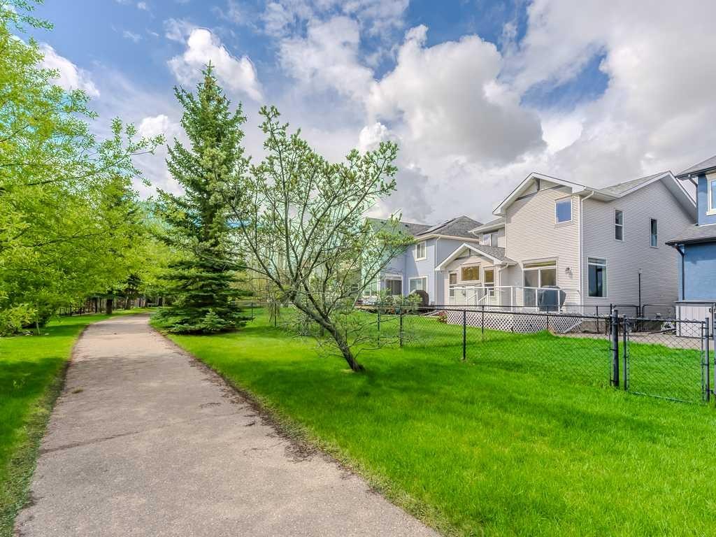 143 Cougarstone Square Sw, Calgary, AB