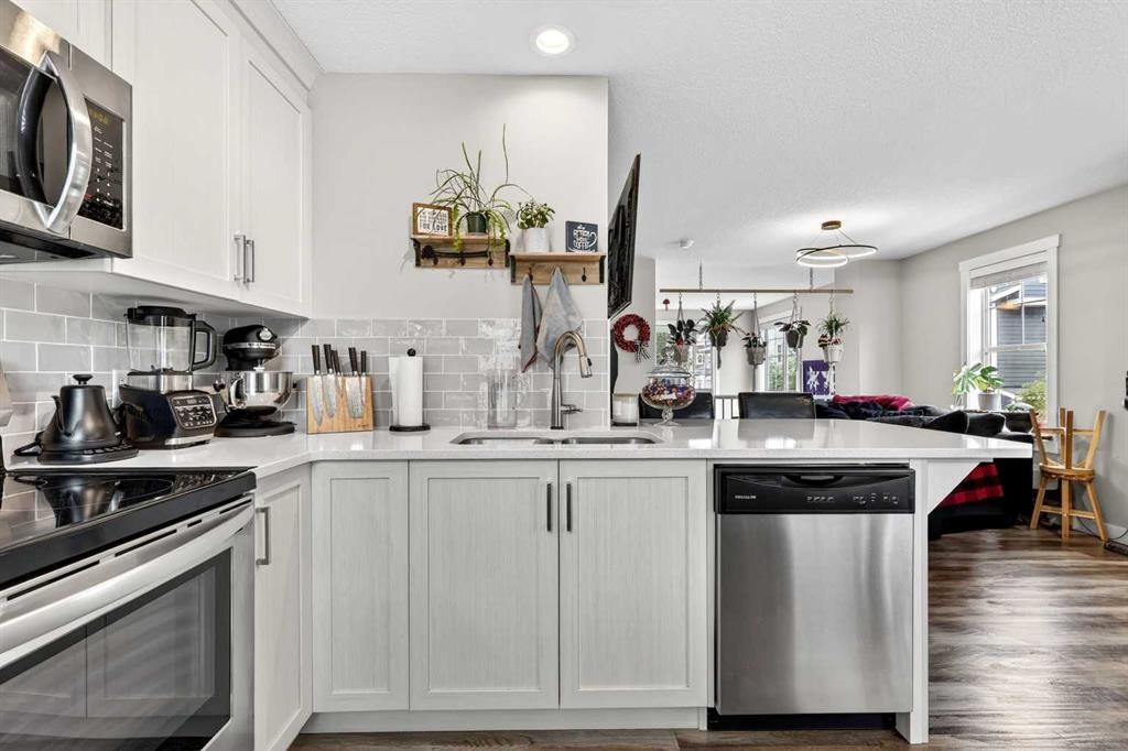 903 Cranbrook Walk Se, Calgary, AB