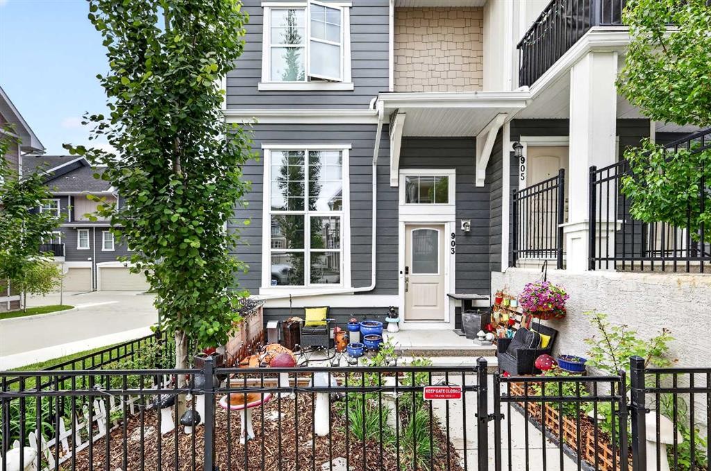 903 Cranbrook Walk Se, Calgary, AB