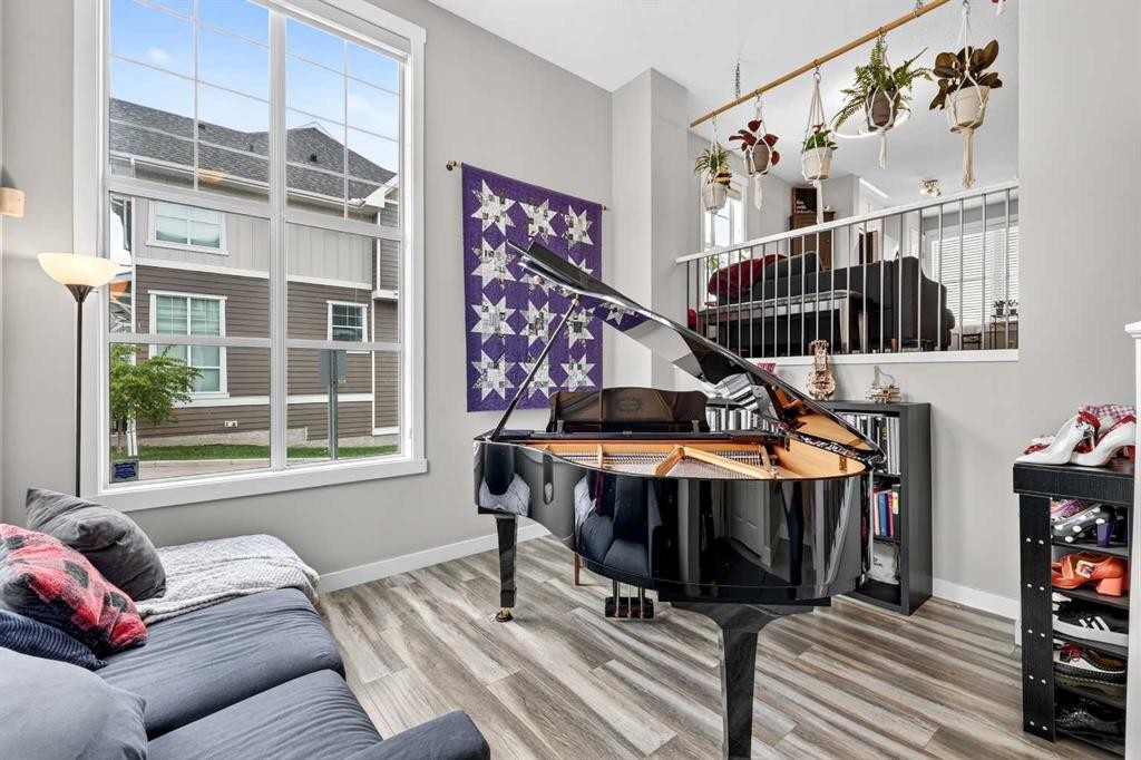 903 Cranbrook Walk Se, Calgary, AB